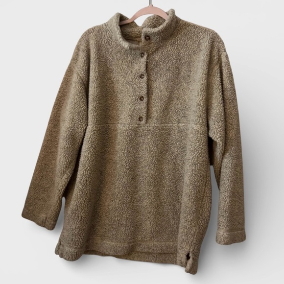 L.L. Bean Jackets & Blazers - 101 10/$50🏄🏻‍♀️ L.L. Bean Tan Fleece Jacket